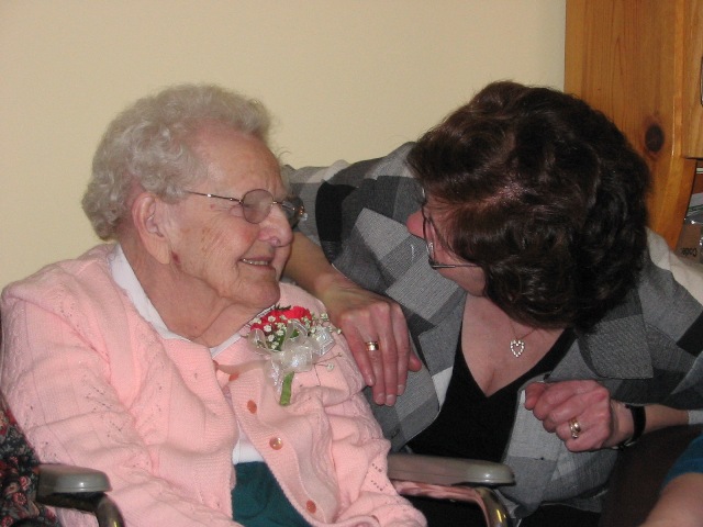 100th Birthday Angie and Diana 024